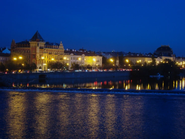 Besonders in der Altstadt von Prag ist das Nachtleben einzigartig